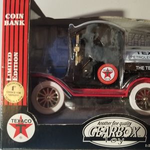 Texaco 1912 Ford die cast coin bank